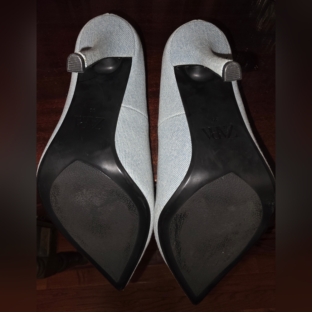 New w/out Box Zara Light Denim Blue Pumps Heels Size 8 - Picture 4 of 6